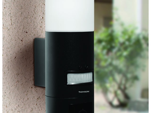 Thomson: videosorveglianza plug & play e Wifi con la nuova Camera IP 