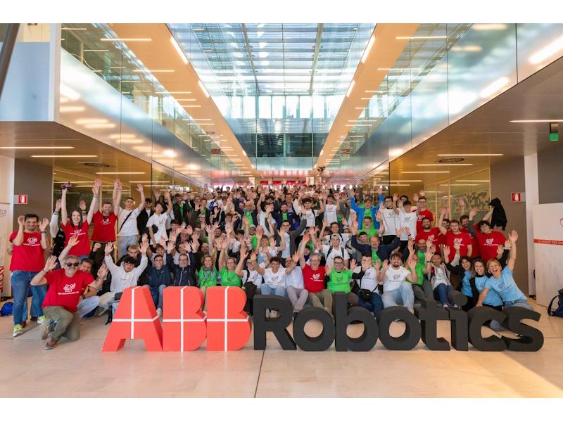 La robotica vince a scuola: ABB RobotStudio Cup 2026