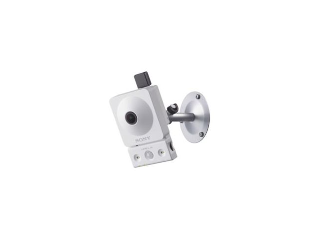 La telecamera di sicurezza SNC-CX600W wireless e il nuovo modello compatto HD SNC-CX600 saranno disponibili in Europa prima di Natale 