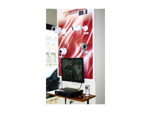 Show room e magazzino H24 per vendere sicurezza... in sicurezza