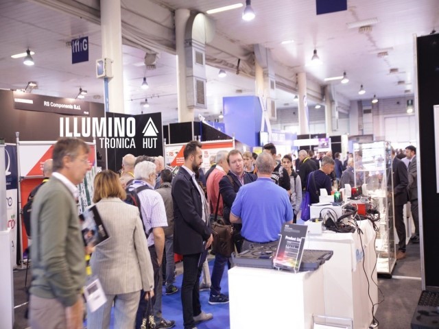 Illuminotronica: integrazione di luce, domotica e sicurezza 
