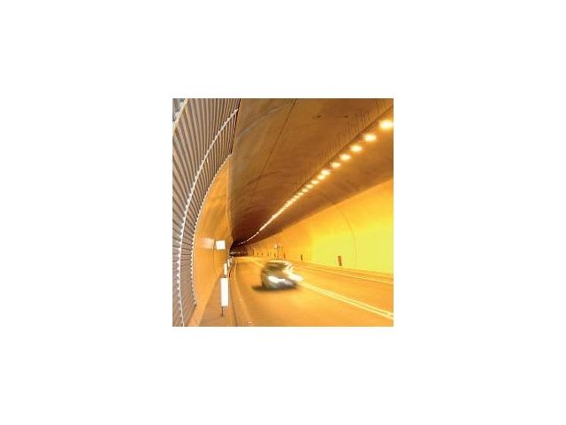 Sistema di controllo del traffico in una galleria autostradale