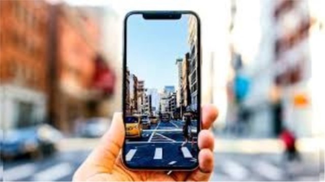 Attenzione alle app spia, fotografano il display del vostro smartphone