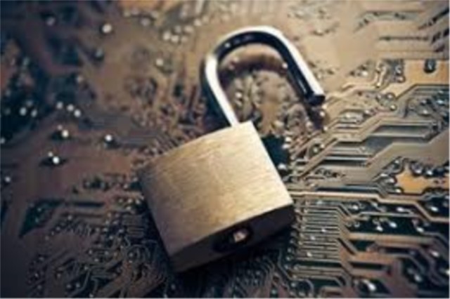 Trattamento dati online: grande sfiducia da parte di persone e aziende 