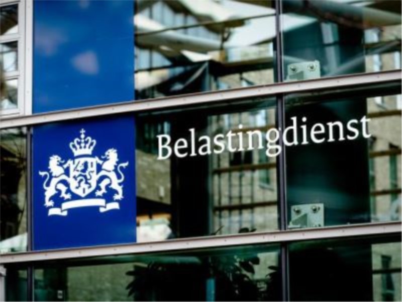 Sanzione record all’agenzia delle entrate olandese per violazioni privacy