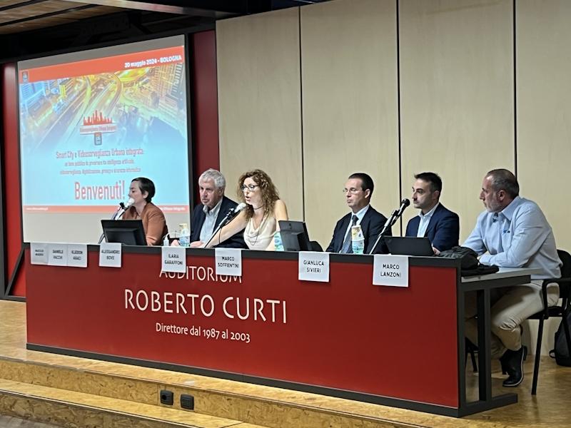 Smart City a Bologna: Istituzioni e professionisti a convegno