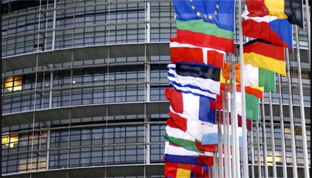 Diritto all’oblio sul web, le posizioni di Stasburgo e Senato italiano